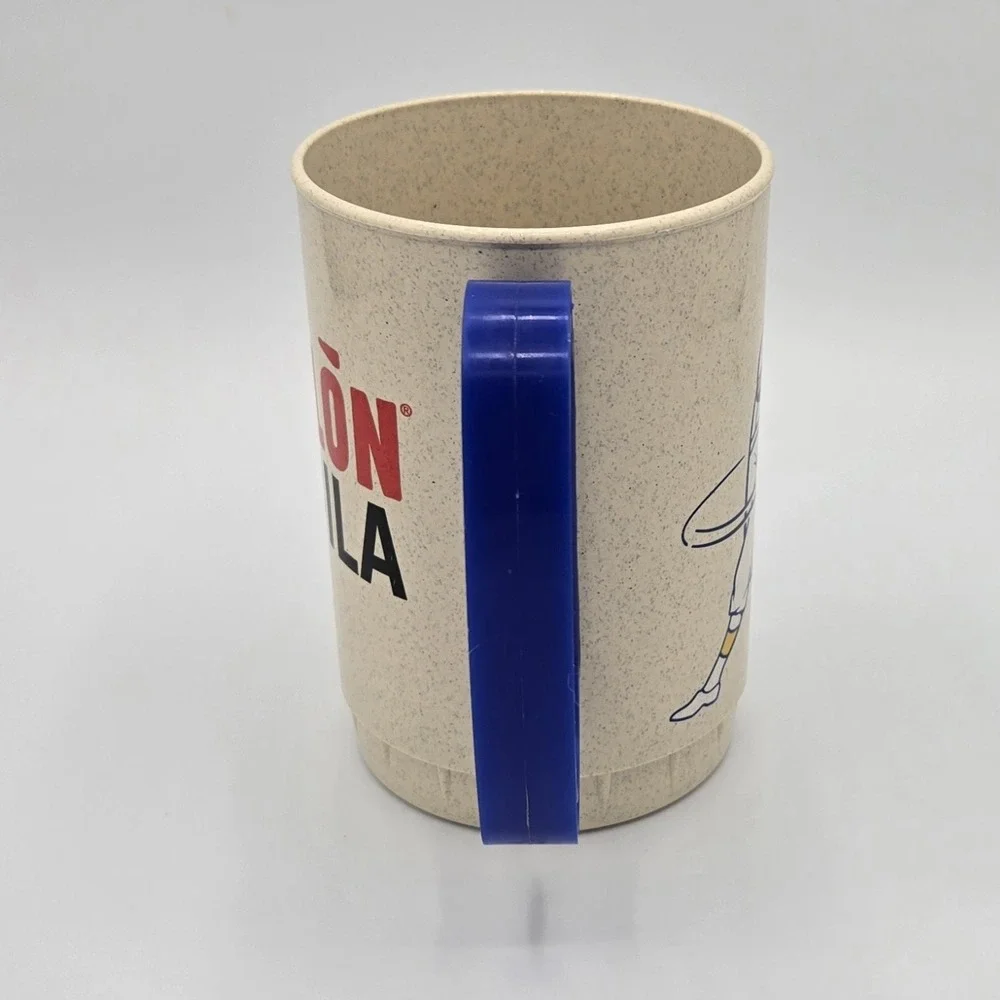 Milwaukee‎ Brewers Barrel Man Logo Espolon Tequila Plastic Mug Whirley Drink MLB